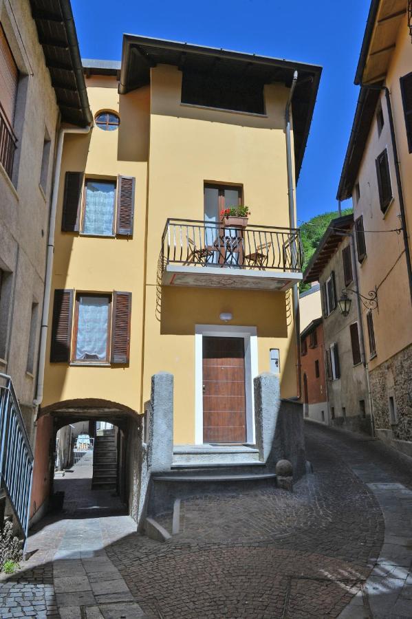 Villa Casa Carma Porto Ceresio Esterno foto