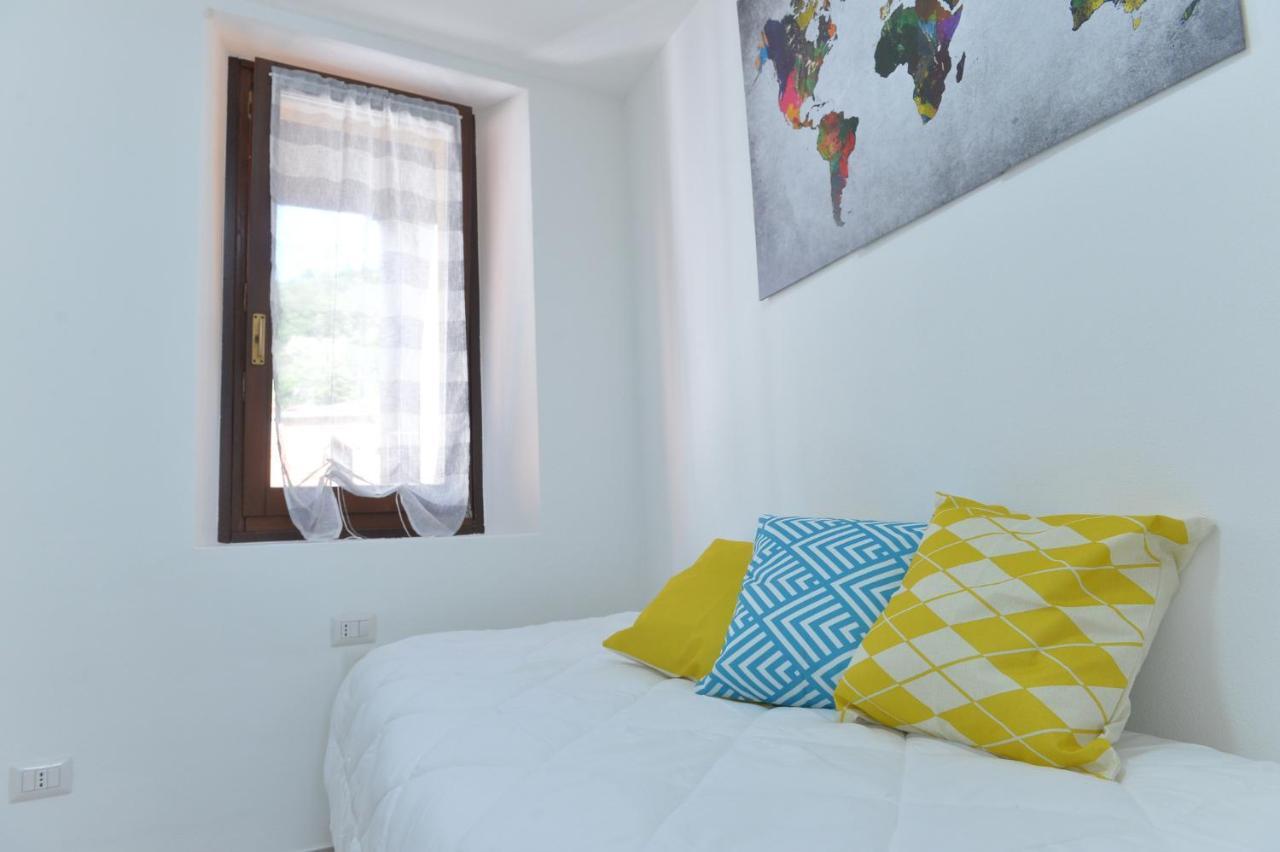 Villa Casa Carma Porto Ceresio Esterno foto